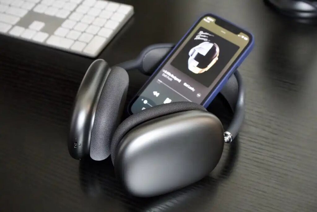 Who needs USB-C when the Lightning AirPods Max are $150 off – TweakHome